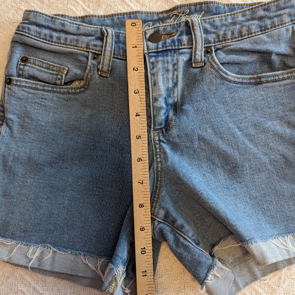 Women's Universal Thread Mid Rise Boyfriend Shorts - Picture 3 of 5